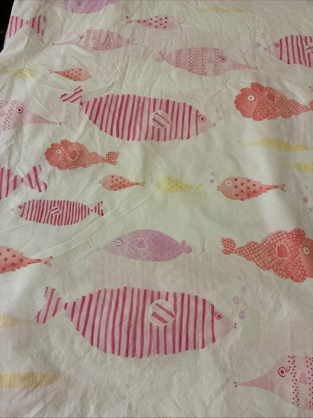 Pottery Barn Kids Pink Light Purple Fish Print Size Twin Flat sheet